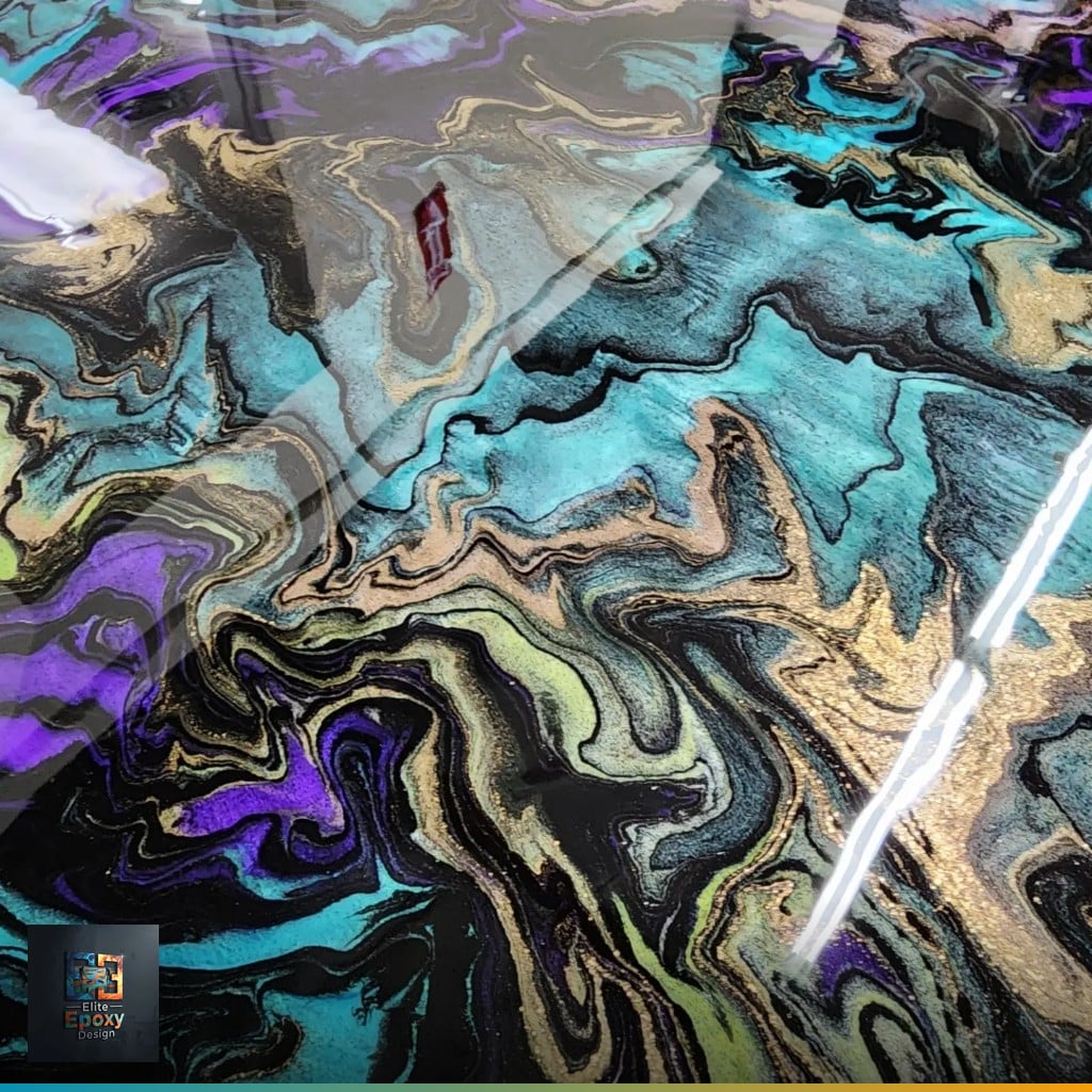 Fluid Metallic Pattern